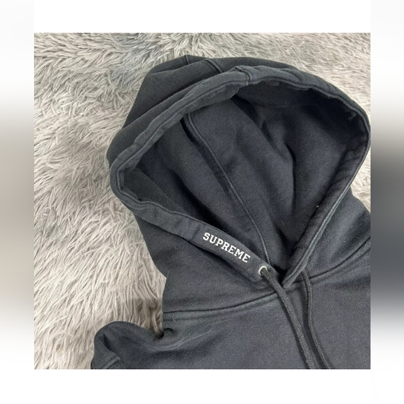SUPREME x CHAMPION Collab Heavyweight Black Spell out Hoodie SS18 - Picture 3 of 14